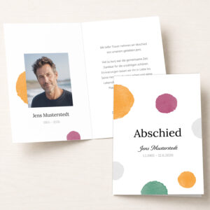 Personalisierbare Trauerkarte mit Portraitfoto und modernem Aquarell-Design in warmen Farbtönen.