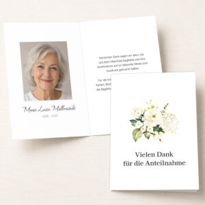 Personalisierbare Trauer Danksagung mit weißem Blumenstrauß als Klappkarte